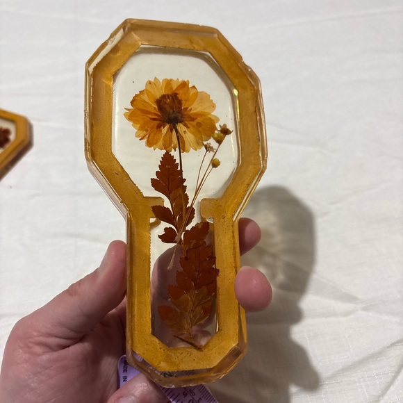 Vintage Lucite and Pressed Flower Spoon Holder - Picture 3 of 5